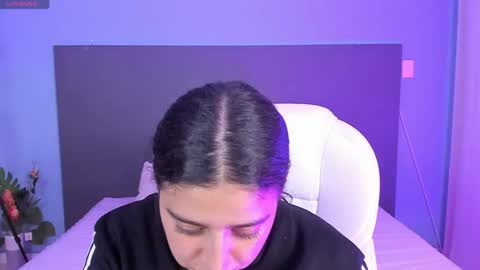 Kylie Reyes  online show from 12-21-24, 08:00