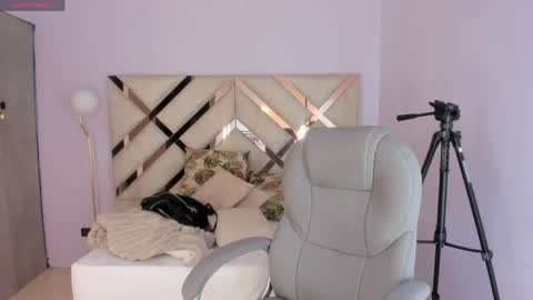 Kylie Reyes  online show from 04-16-26, 07:36