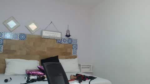 Melissa online show from 11-09-25, 10:46