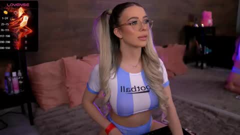 Kylie online show from 02-09-25, 05:22