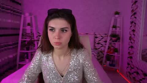 Nicole online show from 06-01-26, 06:48