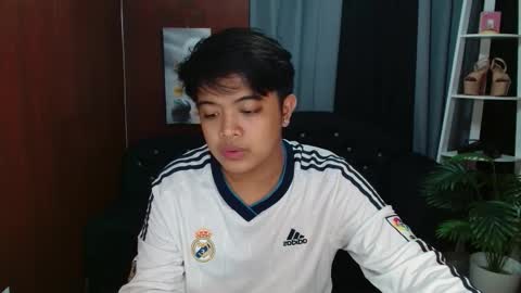 Snapshot of kyll_collins chatting on 11-08-25, 07:12 kyll_collins online show from 11-08-25, 07:12