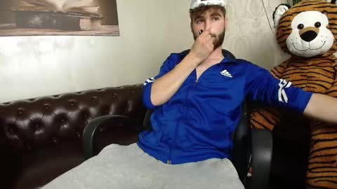 KyloEast online show from 06-03-26, 04:04