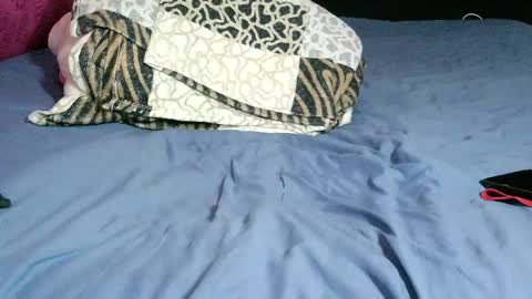 kym629357 online show from 12-15-25, 06:34