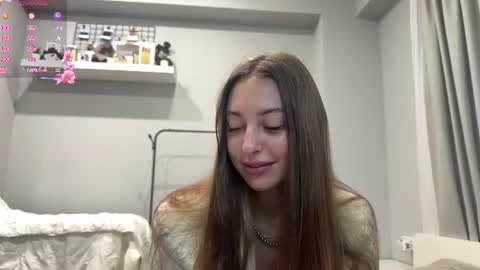 Snapshot of kymberlyrosenlof chatting on 06-16-26, 02:25 Selena online show from 06-16-26, 02:25