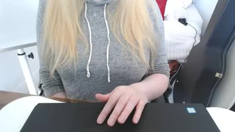 Snapshot of kymchi chatting on 06-13-26, 10:29 Check Out My NSFW OnlyFans Link On Bio online show from 06-13-26, 10:29