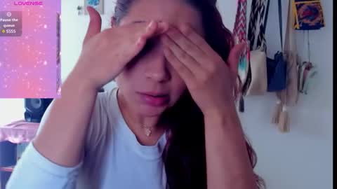 Snapshot of kyomi_beth chatting on 11-25-25, 01:33 kyomi online show from 11-25-25, 01:33