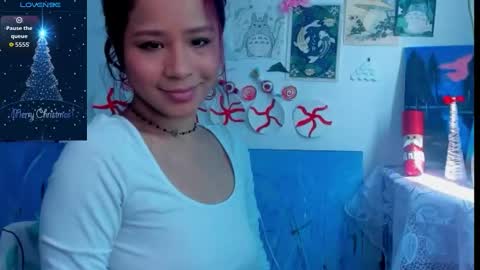 Snapshot of kyomi_beth chatting on 12-16-25, 06:46 kyomi online show from 12-16-25, 06:46