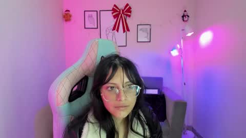 Kyomi online show from 12-23-24, 12:19
