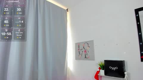 Alejandra online show from 12-05-25, 07:10