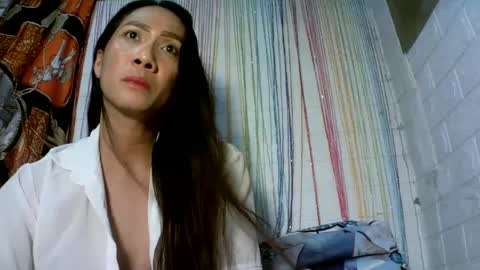 kyutshyne online show from 01-27-25, 09:44