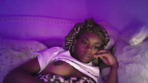 Preshh online show from 10-19-25, 03:40