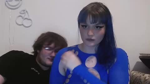 Snapshot of l1lybaby chatting on 10-08-25, 04:10 Lily online show from 10-08-25, 04:10