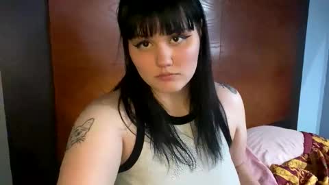 Lily online show from 04-11-26, 09:02