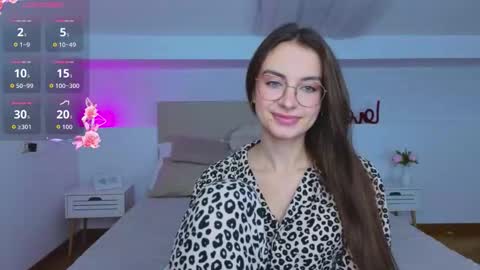 Snapshot of l1ttle_angel__ chatting on 10-01-25, 08:48 Margo online show from 10-01-25, 08:48