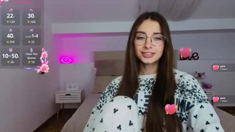 Snapshot of l1ttle_angel__ chatting on 10-11-25, 09:02 Margo online show from 10-11-25, 09:02