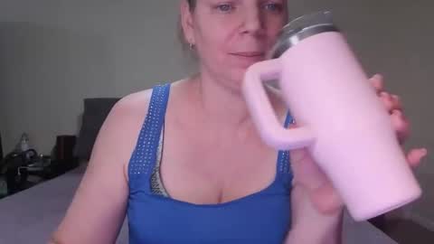 Snapshot of l4dyc4pricorn76 chatting on 02-11-26, 12:21 l4dyc4pricorn76 online show from 02-11-26, 12:21