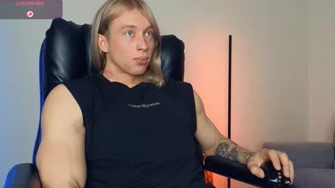 Adonis online show from 11-04-25, 06:12