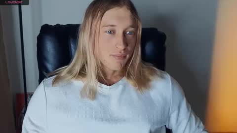 Snapshot of l_adonis_l chatting on 02-16-26, 06:53 Adonis online show from 02-16-26, 06:53