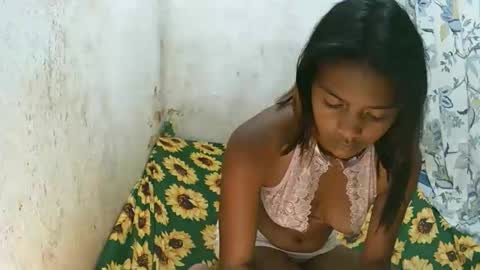 Snapshot of la_diva59887 chatting on 10-26-25, 11:38 la_diva59887 online show from 10-26-25, 11:38
