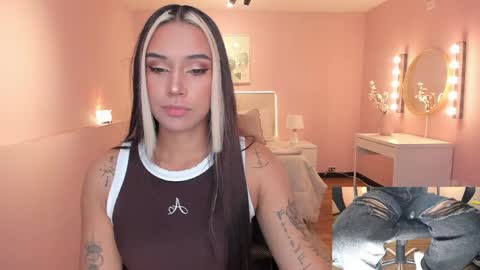 Snapshot of la_monitora chatting on 05-14-26, 11:28 T A T I A N A online show from 05-14-26, 11:28