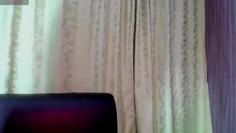 Snapshot of la_parce777 chatting on 12-23-24, 06:33 Victoria  online show from 12-23-24, 06:33