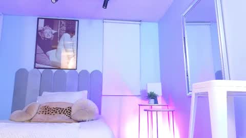 Cris  online show from 02-18-25, 11:33