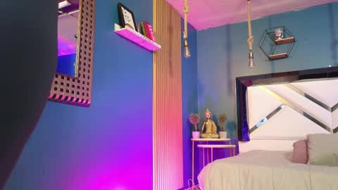 Snapshot of laady_brownn chatting on 04-23-26, 11:53 Cris online show from 04-23-26, 11:53