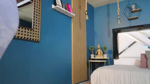 Snapshot of laady_brownn chatting on 04-30-26, 11:49 Cris online show from 04-30-26, 11:49