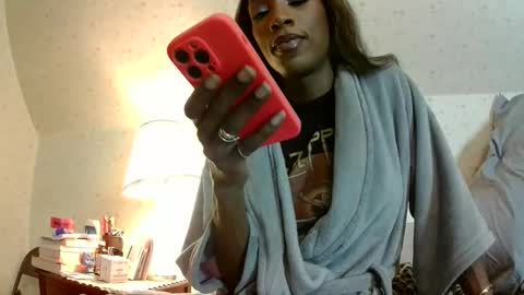 Bella online show from 01-17-26, 12:04