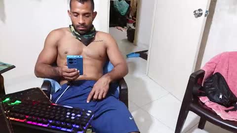 Snapshot of lacasadelosmunecosbq chatting on 11-26-25, 04:46 Bruno Smith online show from 11-26-25, 04:46