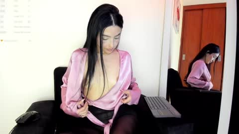 lace_victoria online show from 12-21-24, 04:30