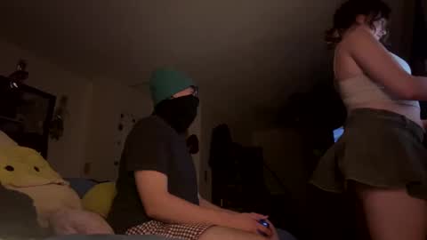 lacedinsin online show from 09-22-25, 03:41