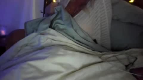 Lacey online show from 01-26-25, 05:45