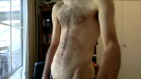 Sims online show from 01-24-25, 07:41