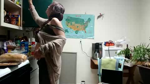 lacybell online show from 03-10-25, 05:22