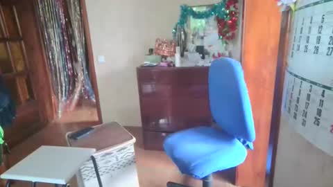 Snapshot of ladamay chatting on 06-04-26, 12:00 LadaMay online show from 06-04-26, 12:00