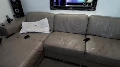 Hectic online show from 12-17-24, 08:21