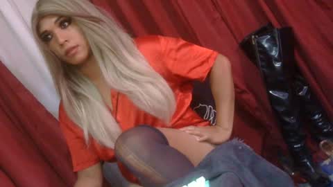 Snapshot of lady_athenax chatting on 06-22-26, 11:57 Athena online show from 06-22-26, 11:57