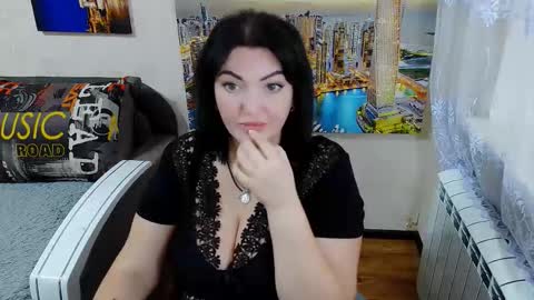 lady_boom_ online show from 10-16-25, 07:53
