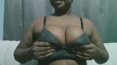 lady_dearra online show from 10-17-25, 03:53