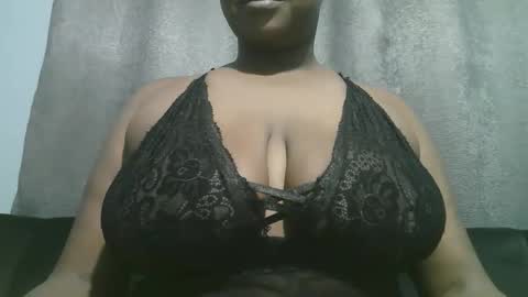 lady_dearra online show from 11-03-25, 03:08
