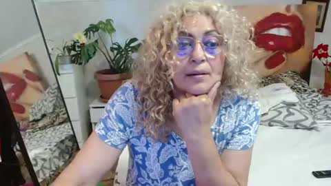 Snapshot of lady_dy4u chatting on 07-29-26, 08:45 diana online show from 07-29-26, 08:45
