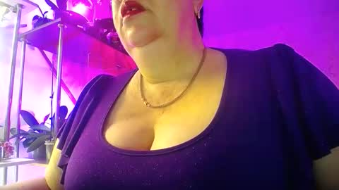 Lady Gloria online show from 03-30-26, 04:13