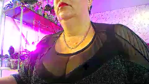 Lady Gloria online show from 05-19-26, 05:25