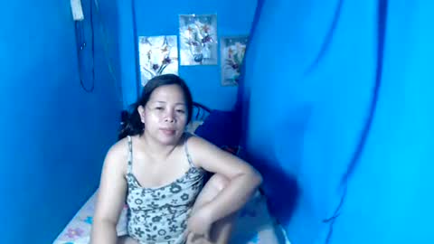 lady_in_bed69 online show from 05-26-26, 11:12