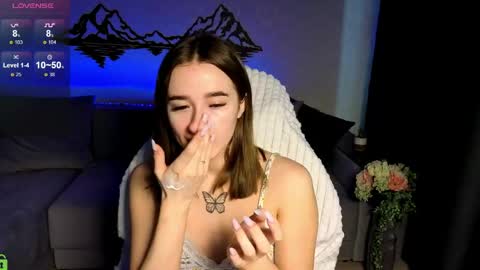 Snapshot of lady_luck18 chatting on 06-03-26, 01:19 Olivia online show from 06-03-26, 01:19