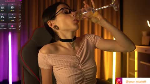 Snapshot of lady_nicolett chatting on 12-18-25, 12:17 lady_nicolett online show from 12-18-25, 12:17