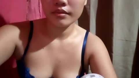 Snapshot of lady_rose19 chatting on 07-14-26, 02:05 kitty online show from 07-14-26, 02:05