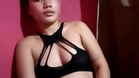 Snapshot of lady_rose19 chatting on 07-17-26, 06:57 kitty online show from 07-17-26, 06:57